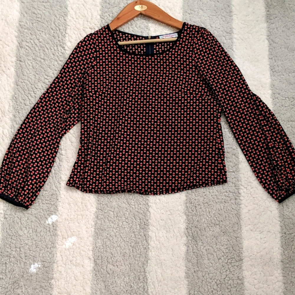 Navy red and white blouse